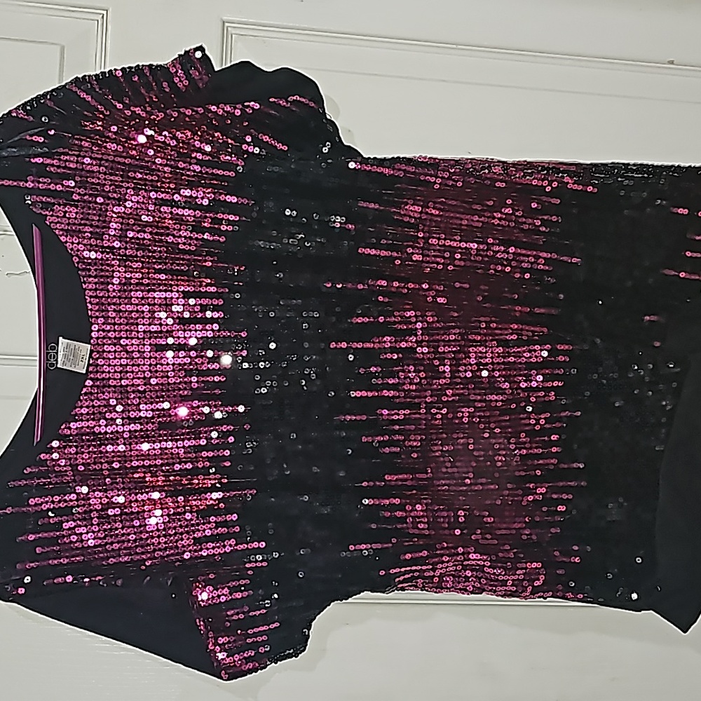 Black & Fuchsia Sequin top - size 2XL